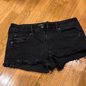 American Eagle black denim shorts size 8 super stretch